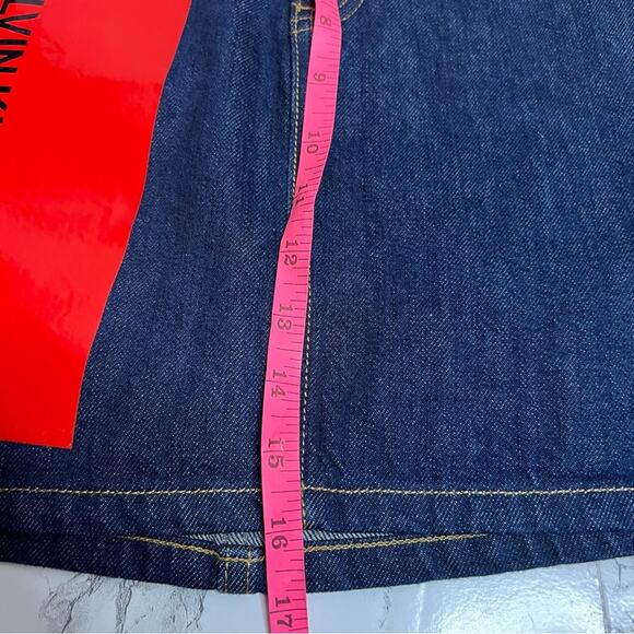 Calvin Klein Jeans HR Raw Denim MINI Skirt with Vinyl Sleeve Logo Sz 27 - Picture 4 of 7